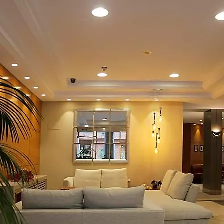 Carreno Hotel