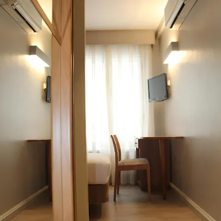 Otel Carreno