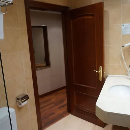 Carreno Otel Oviedo